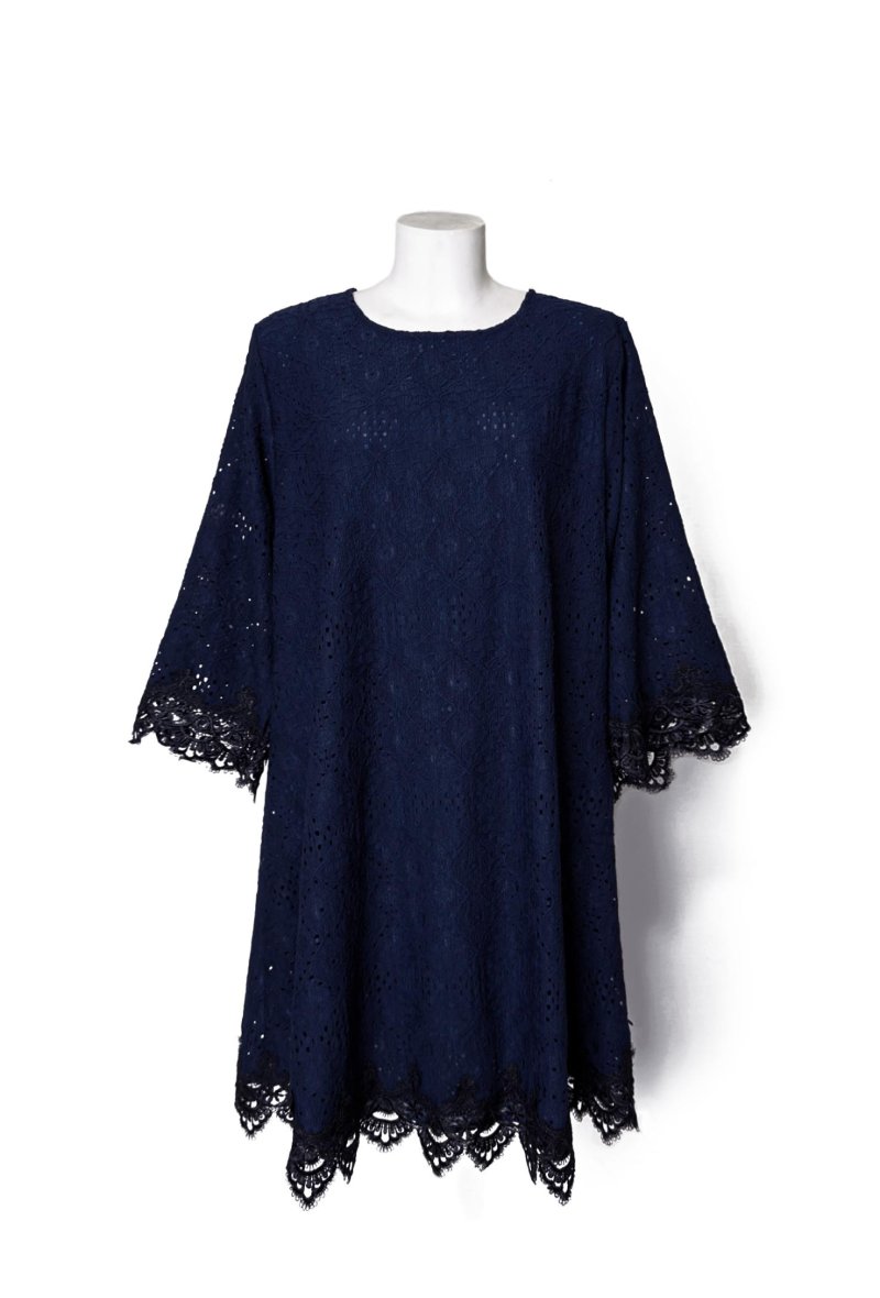 2610- Robe en dentelle